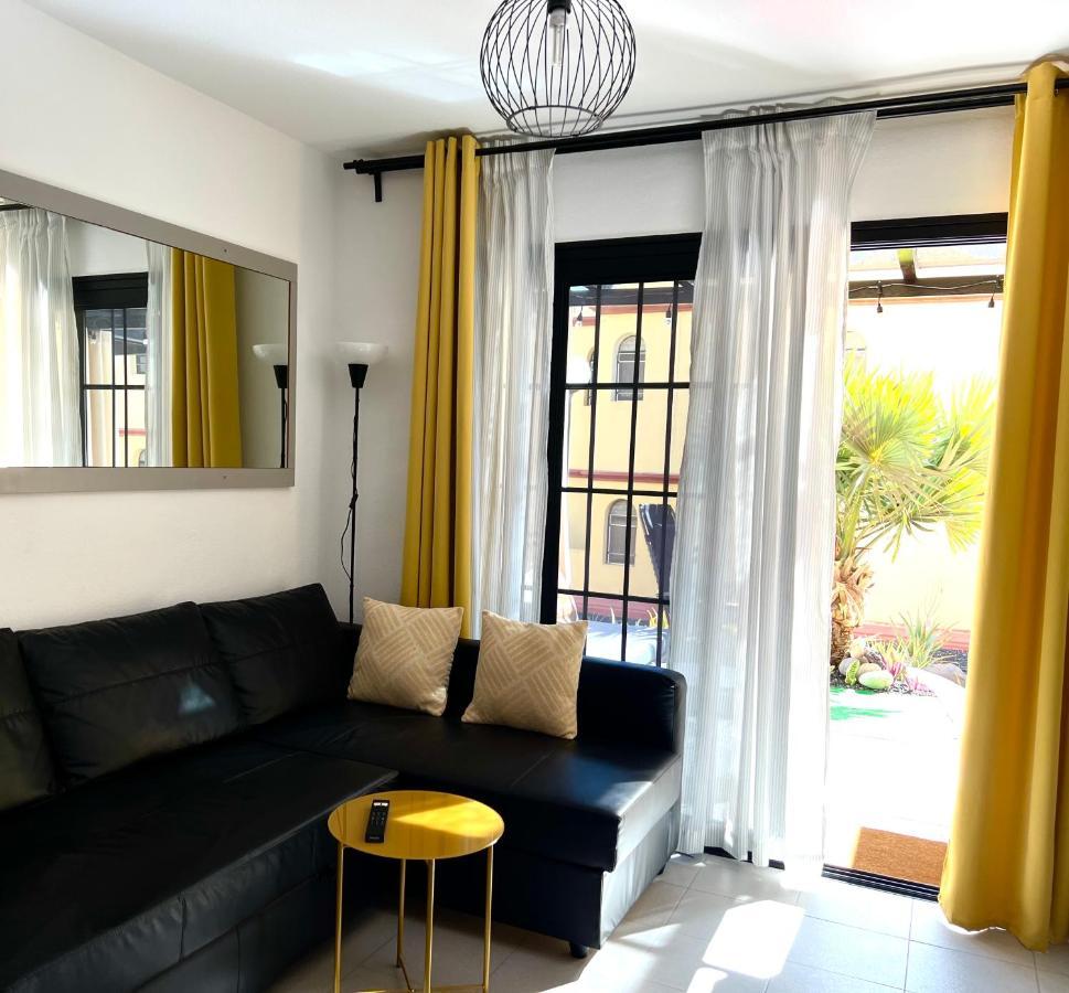 Paola Comfort Apartment Коста-Кальма Екстер'єр фото