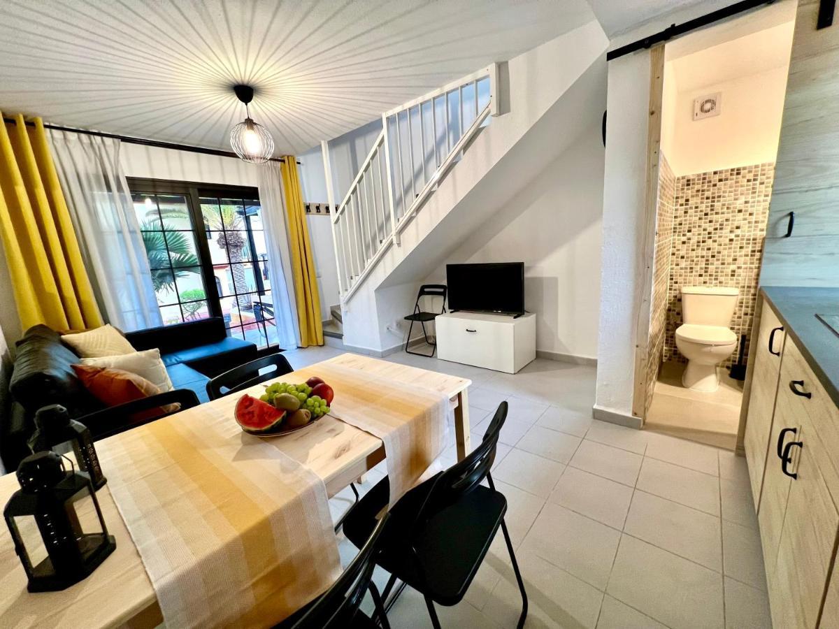 Paola Comfort Apartment Коста-Кальма Екстер'єр фото